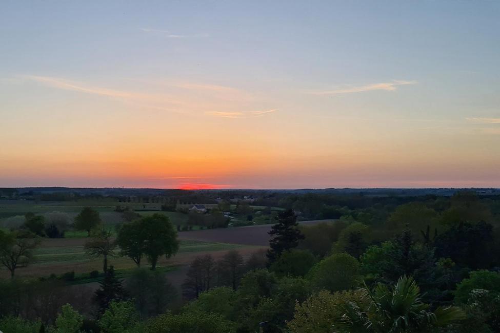 Bed and Breakfast Confidences Escale A Brissac Exterior foto
