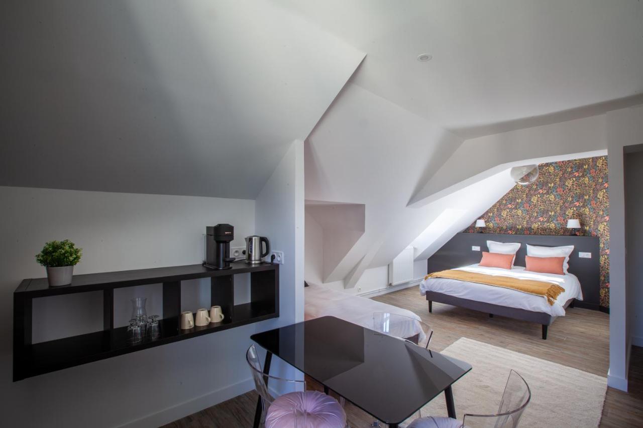 Bed and Breakfast Confidences Escale A Brissac Exterior foto
