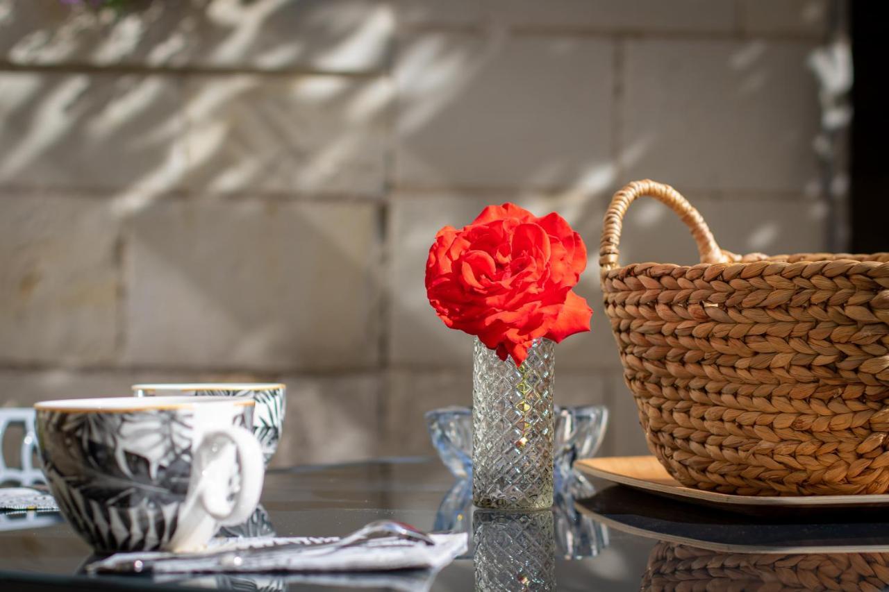 Bed and Breakfast Confidences Escale A Brissac Exterior foto