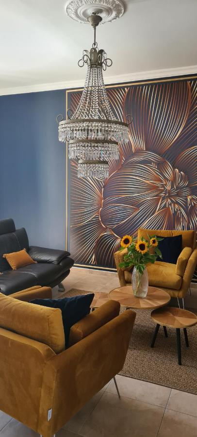 Bed and Breakfast Confidences Escale A Brissac Exterior foto