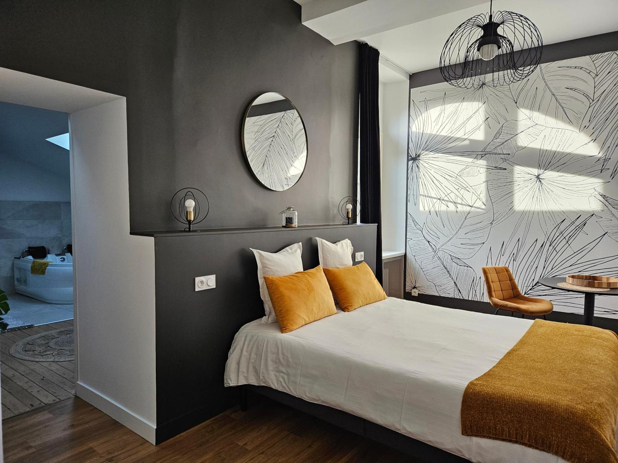Bed and Breakfast Confidences Escale A Brissac Exterior foto